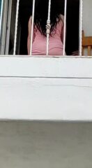 Detuvo el transito bailando en su apartamento