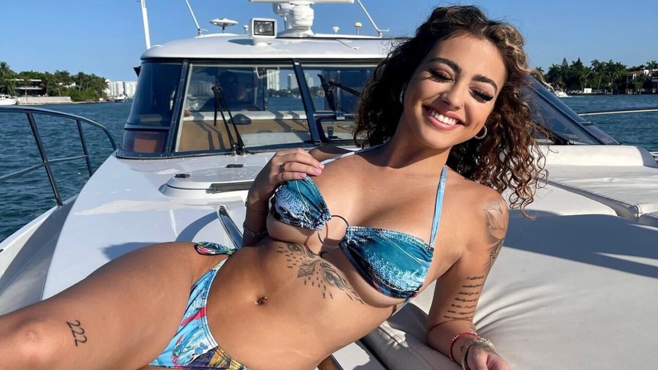 malu trevejo desnuda
