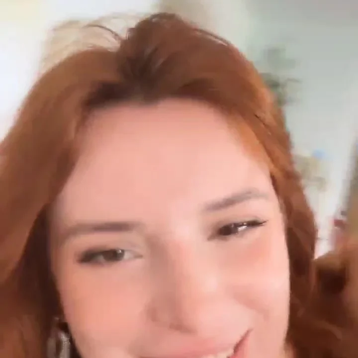 Bella thorne sexy — videos porno — foto 4