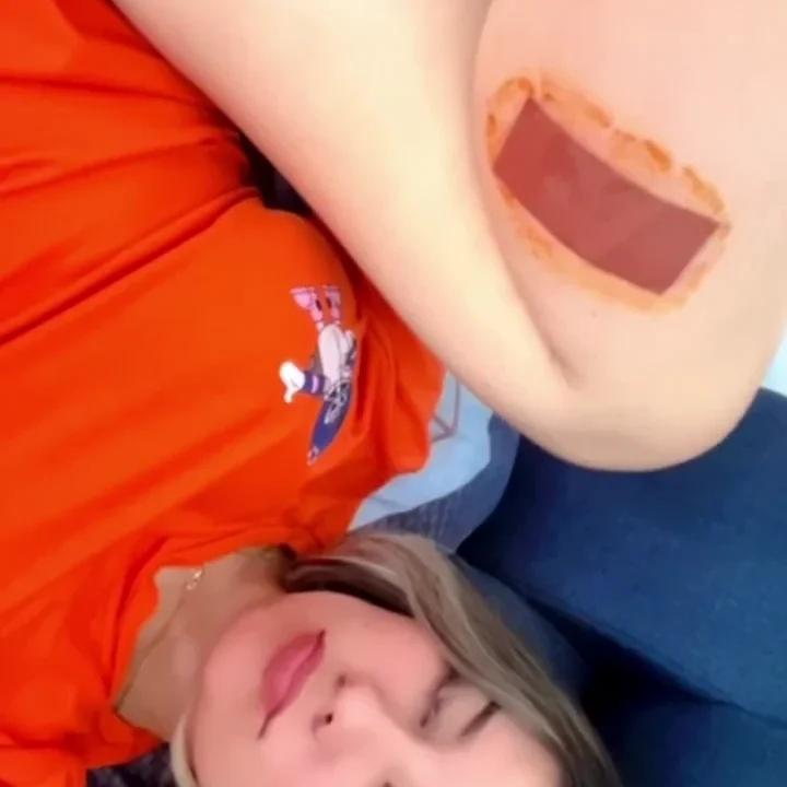 Maria Isabel mostrando su panocha xxx