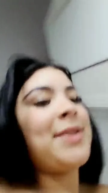 Marianvgl xxx sacandose la leche bien rico