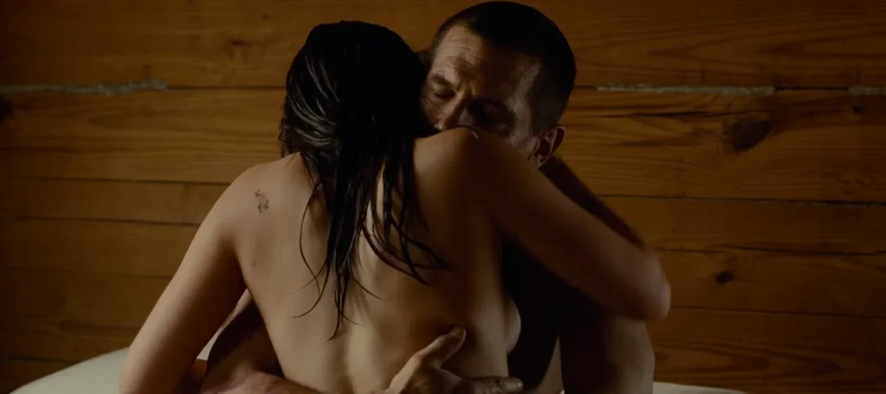 Elizabeth Olsen xxx - Oldboy