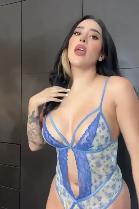 Kim Shantal xxx calentando a sus fans