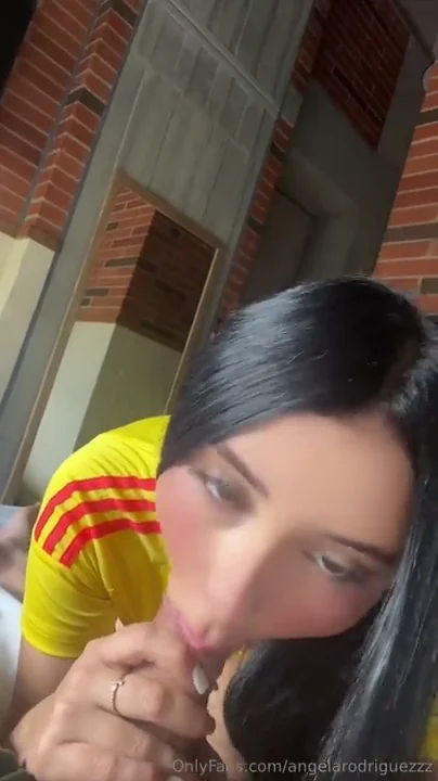 Angela Rodriguez xxx cabalgando bien rico