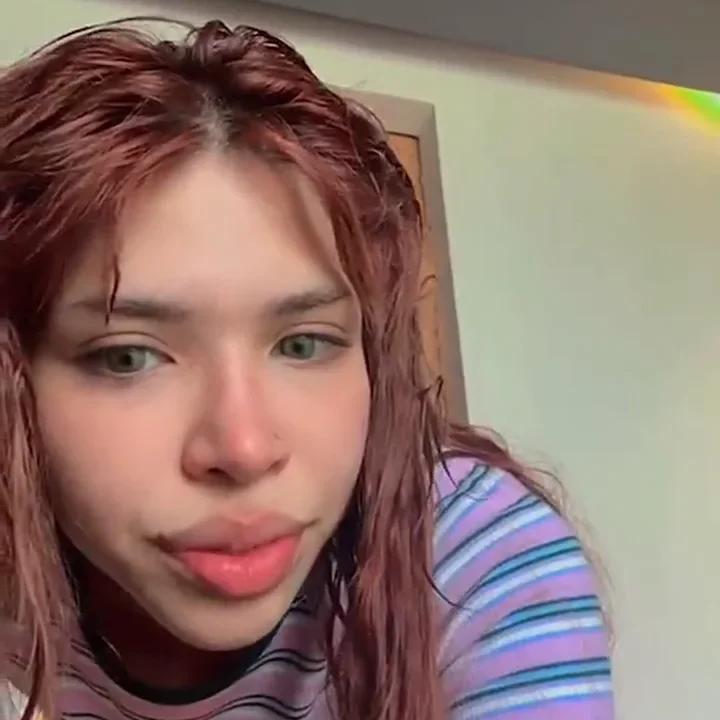 Yeri Mua xxx con la popola hinchadita