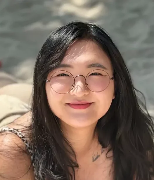 Aroomi Kim