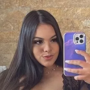 Gracie Bon